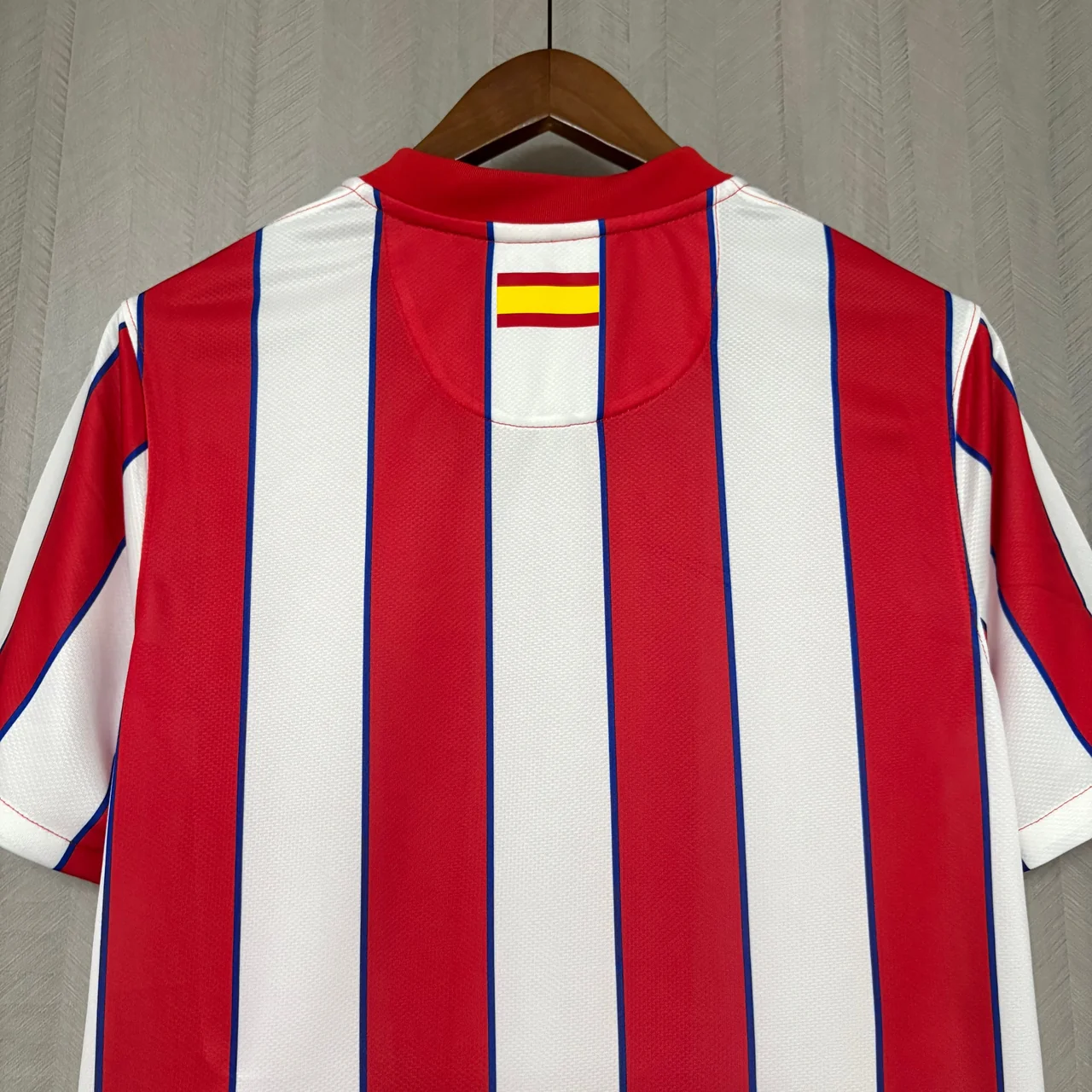 Atlético de Madrid Titular 2011-12 Retro, foto 2