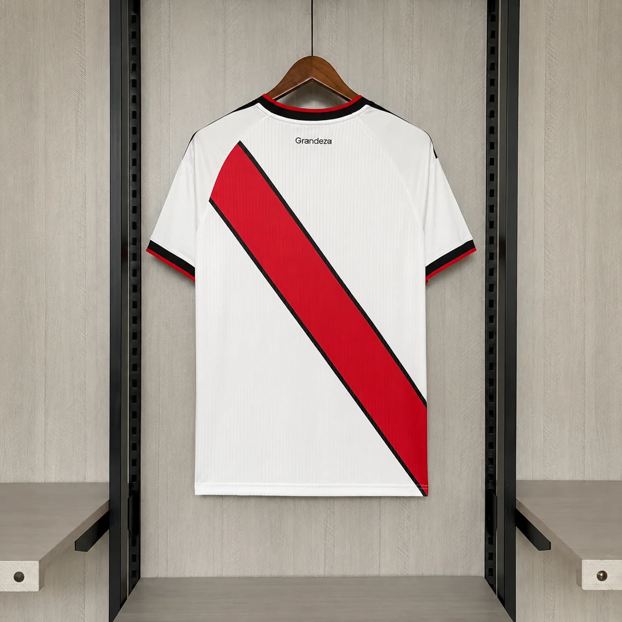 River Plate Titular 2026-27, foto 2